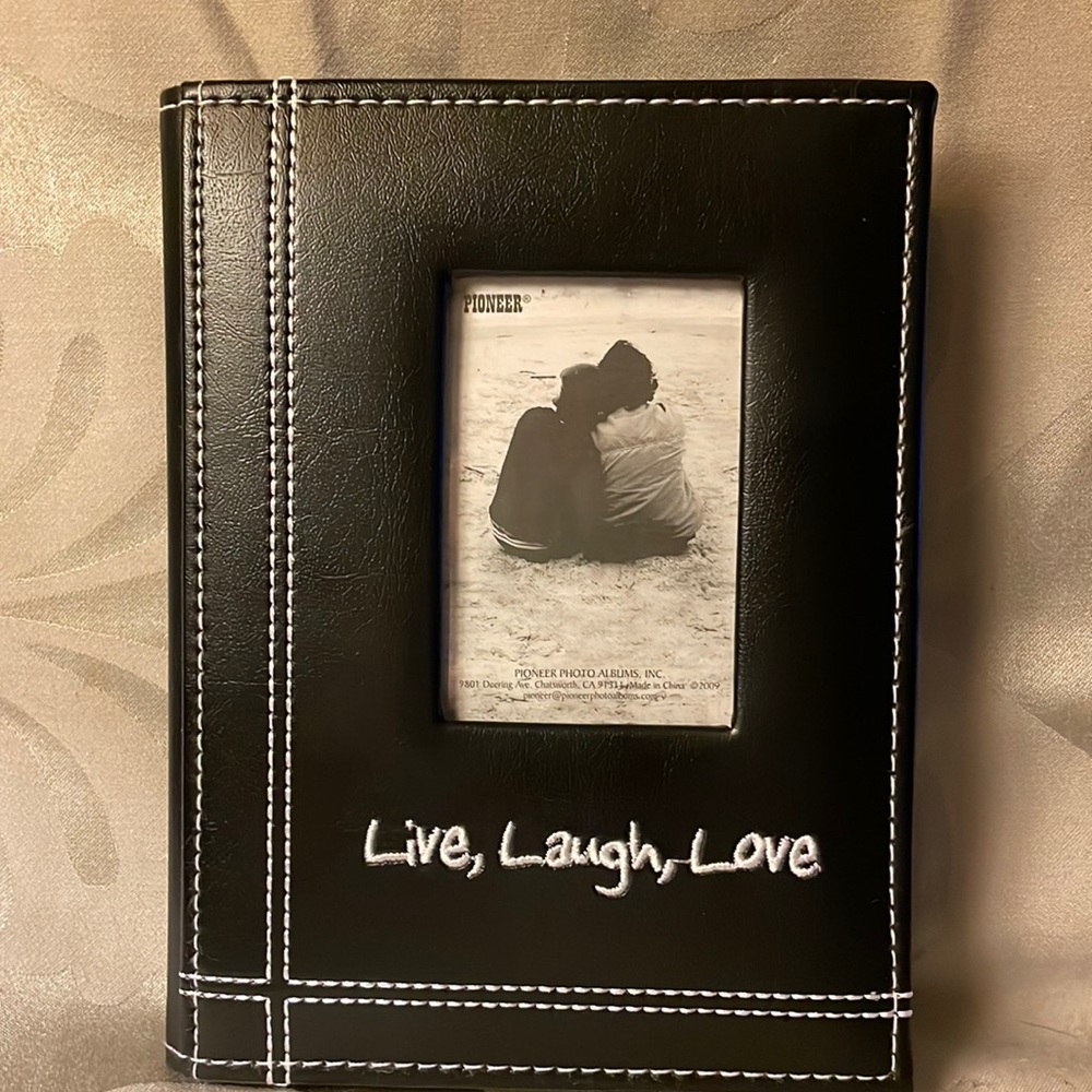 New with tags-Photo Album-live, laugh, love-Pioneer photo albums Inc.
